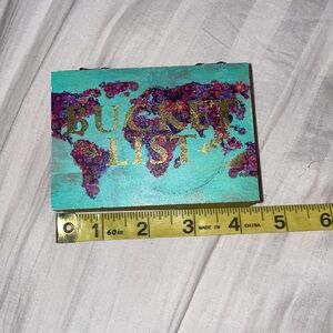 Bucket list box manifesting attraction journal notes memories world travel trip